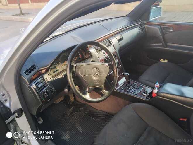 Mercedes E 200 1997, 320,000 km - 2.0 l - Gəncə