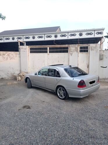 Mercedes C 180 1994, 500,005 km - 1.8 l - Qusar