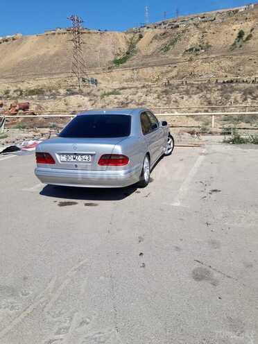 Mercedes E 270 2000, 378,500 km - 2.7 l - Bakı