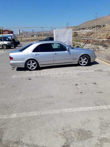 Mercedes E 270 2000, 378,500 km - 2.7 l - Bakı
