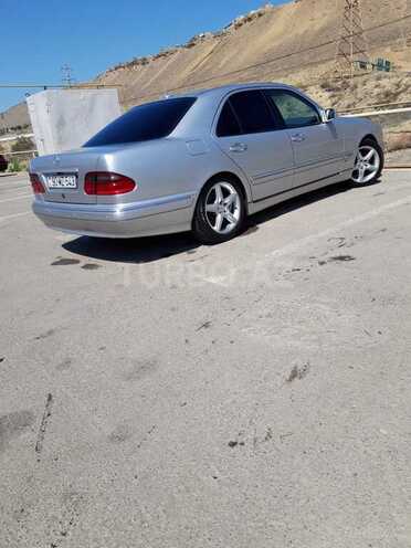 Mercedes E 270 2000, 378,500 km - 2.7 l - Bakı