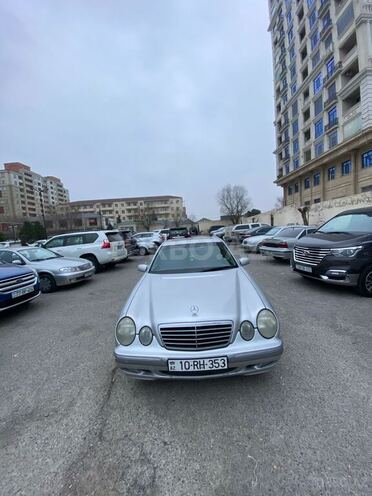 Mercedes E 240 2000, 367,000 km - 2.6 l - Bakı