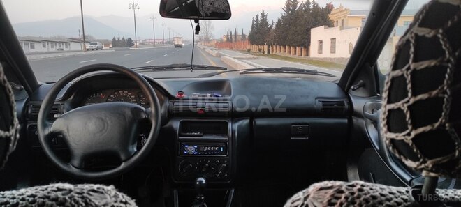 Opel Astra 1995, 797,650 km - 1.6 l - Şəki