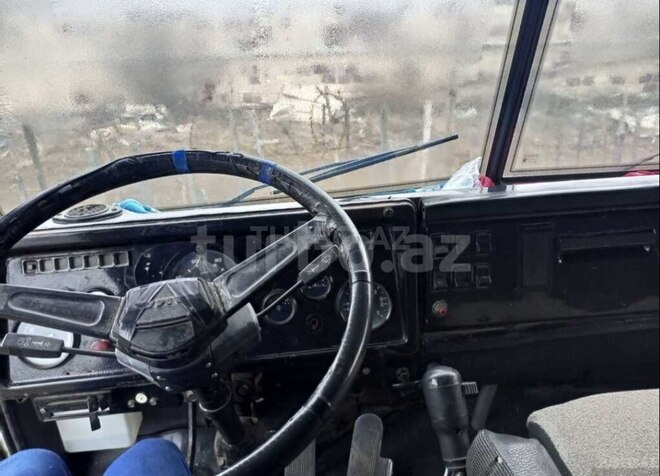 KamAz 55111 1982, 655,238 km - 11.0 л - Sumqayıt
