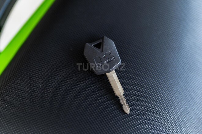 Kawasaki Ninja 400 2013, 9,400 km - 0.4 l - Bakı