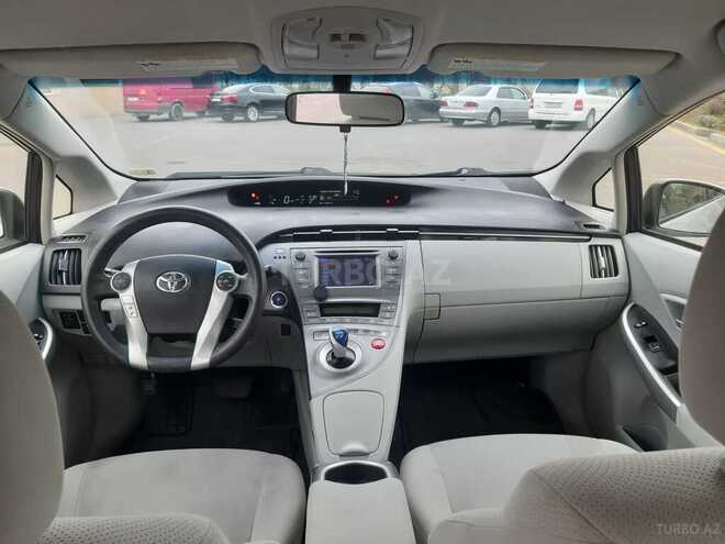 Toyota Prius 2013, 143,000 km - 1.8 л - Bakı