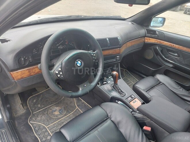 BMW 528 1999, 235,000 km - 2.8 l - Bakı
