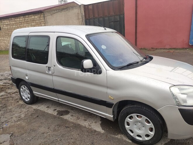 Peugeot Partner 2005, 450,000 km - 1.4 l - Bakı