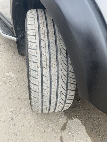 Land Rover Discovery Sport 2007, 200,000 km - 2.7 л - Bakı