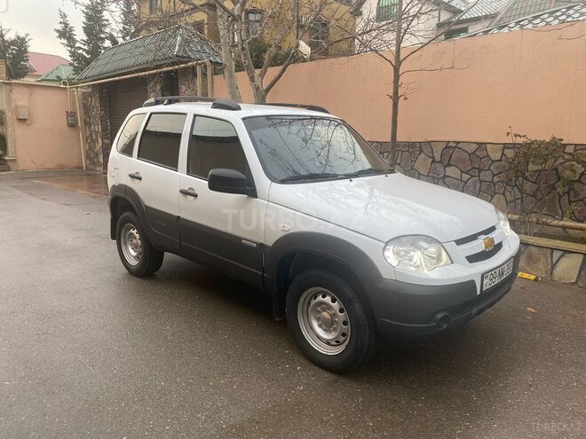 Chevrolet Niva 2018, 91,000 km - 1.7 l - Bakı