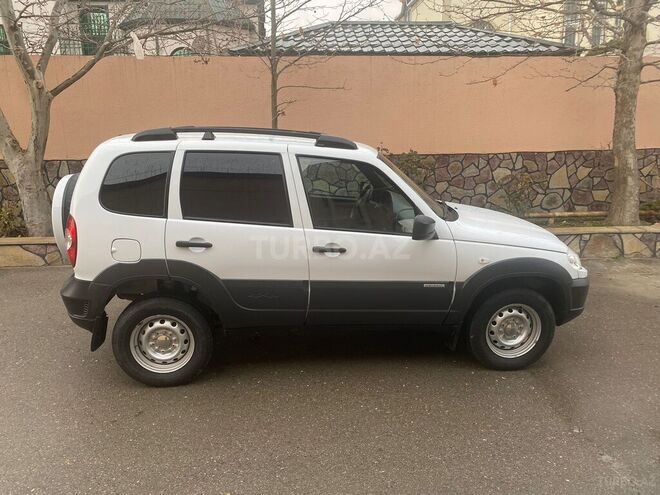 Chevrolet Niva 2018, 91,000 km - 1.7 l - Bakı
