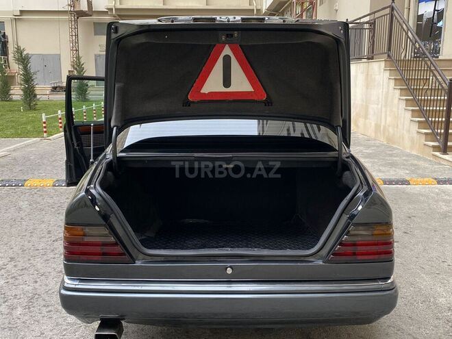 Mercedes E 220 1994, 400,000 km - 2.2 л - Bakı