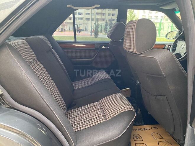 Mercedes E 220 1994, 400,000 km - 2.2 л - Bakı