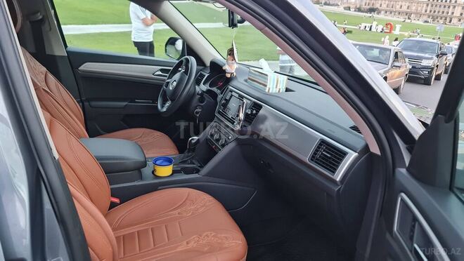 Volkswagen Atlas 2018, 53,000 km - 2.0 л - Bakı