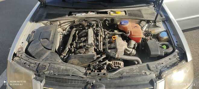 Volkswagen Passat 2003, 114,189 km - 1.8 l - Bakı