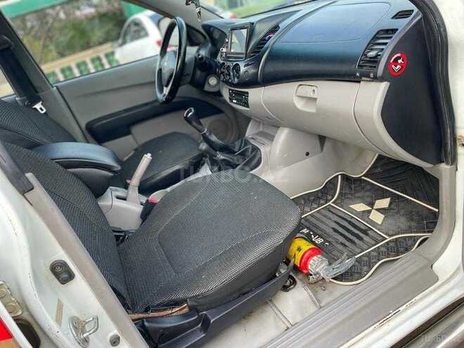 Mitsubishi L200 2008, 417,365 km - 2.5 l - Cəlilabad