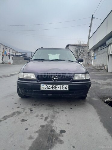 Opel Astra 1995, 111,111 km - 1.6 л - Qax