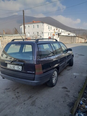 Opel Astra 1995, 111,111 km - 1.6 л - Qax