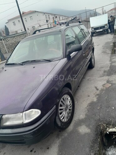 Opel Astra 1995, 111,111 km - 1.6 л - Qax
