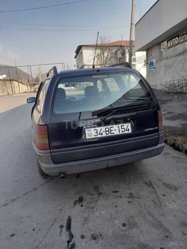 Opel Astra 1995, 111,111 km - 1.6 л - Qax