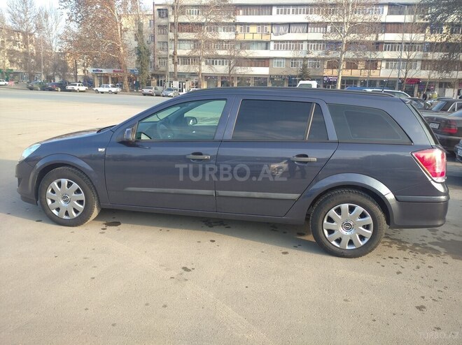 Opel Astra 2009, 187,000 km - 1.4 л - Mingəçevir