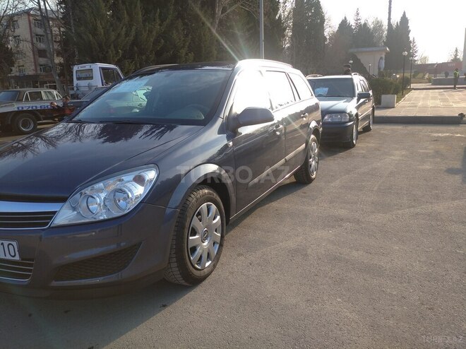 Opel Astra 2009, 187,000 km - 1.4 л - Mingəçevir