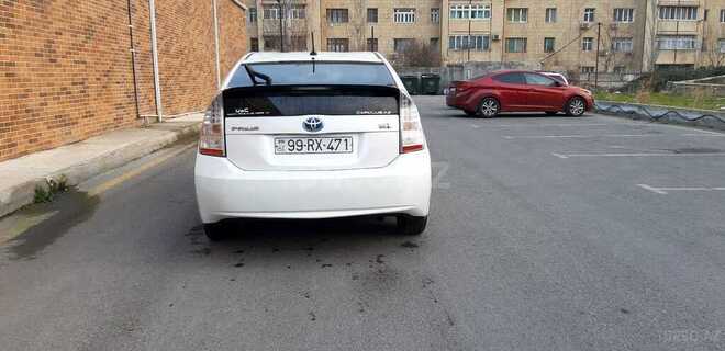 Toyota Prius 2012, 300,000 km - 1.8 l - Bakı