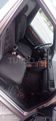 Mercedes E 200 1993, 132,415 km - 2.0 l - Sumqayıt
