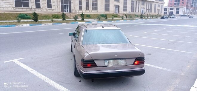 Mercedes E 200 1993, 132,415 km - 2.0 l - Sumqayıt