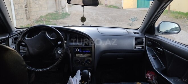Hyundai Elantra 2002, 300,000 km - 2.0 l - Bakı