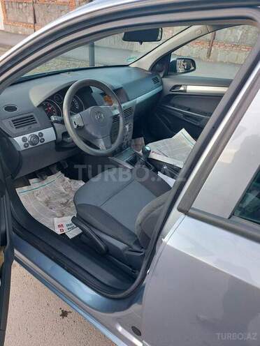 Opel Astra 2005, 201,000 km - 1.4 l - Qax