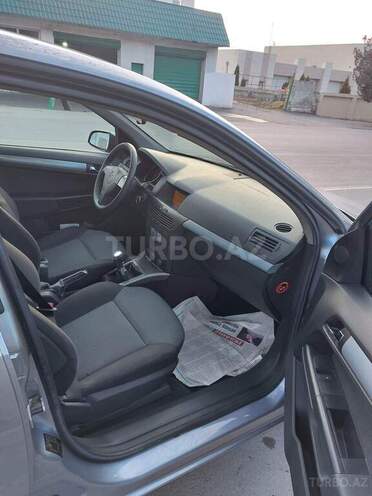 Opel Astra 2005, 201,000 km - 1.4 l - Qax