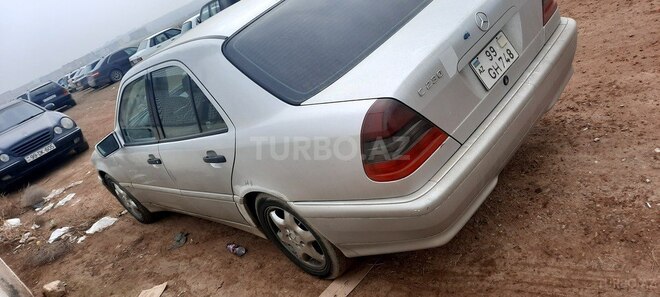 Mercedes C 230 2000, 325,425 km - 2.3 l - Bakı