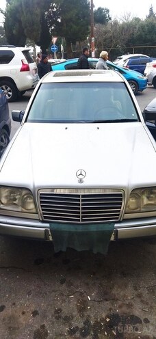 Mercedes E 250 1993, 548,146 km - 2.5 l - Bakı