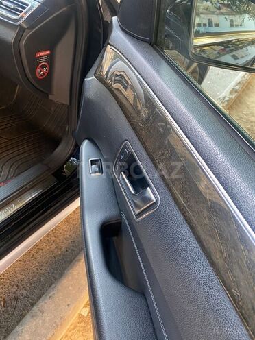 Mercedes E 220 2013, 243,000 km - 2.2 l - Bakı