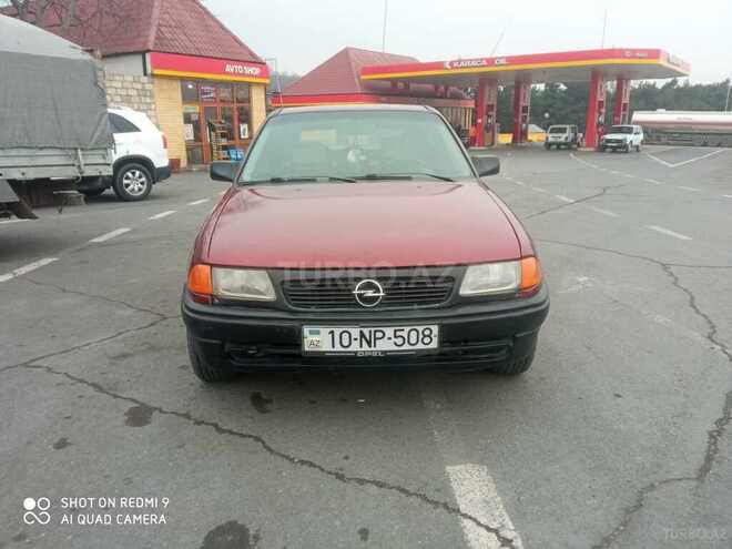 Opel Astra 1993, 276,330 km - 1.6 l - Zaqatala