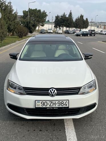 Volkswagen Jetta 2014, 99,047 km - 1.8 l - Bakı