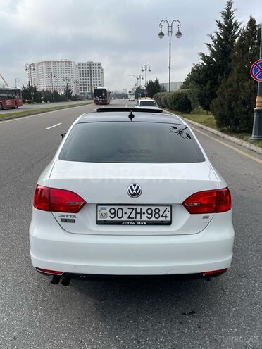 Volkswagen Jetta 2014, 99,047 km - 1.8 l - Bakı
