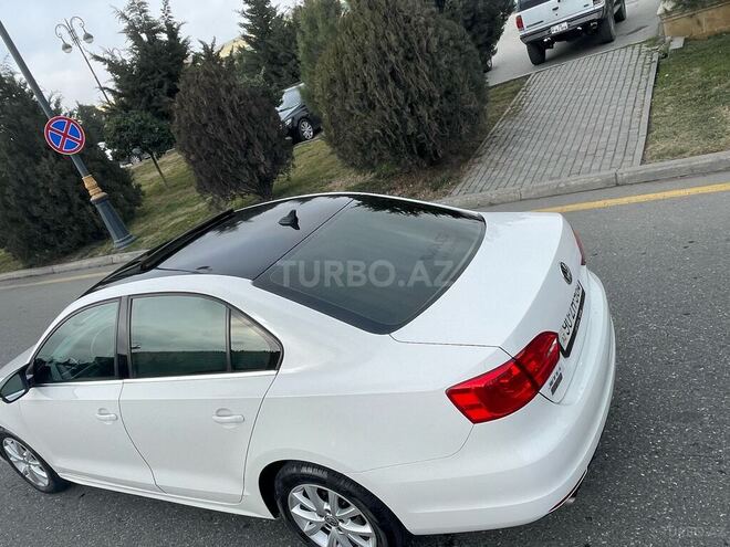 Volkswagen Jetta 2014, 99,047 km - 1.8 l - Bakı