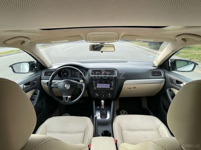 Volkswagen Jetta 2014, 99,047 km - 1.8 l - Bakı