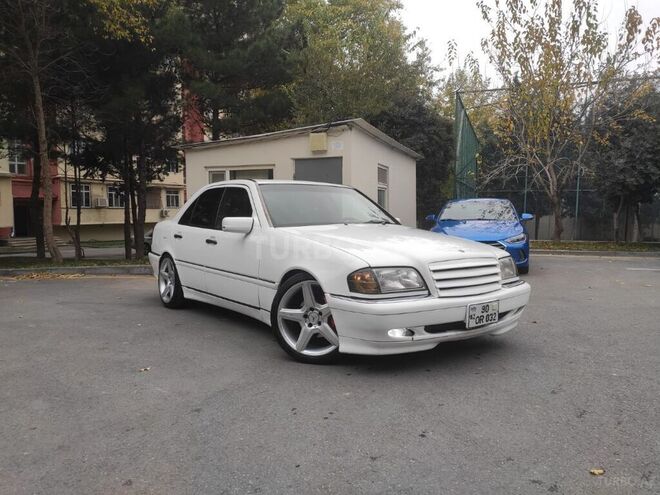 Mercedes C 230 2000, 330,000 km - 2.3 л - Bakı