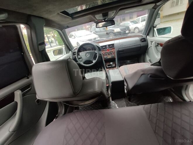 Mercedes C 230 2000, 330,000 km - 2.3 л - Bakı