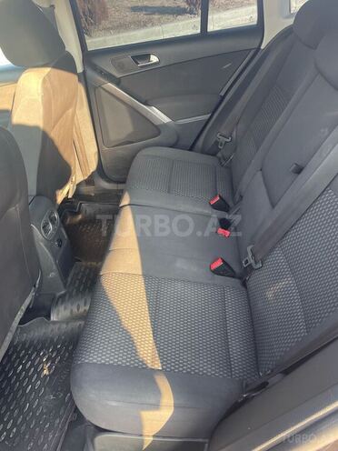 Volkswagen Tiguan 2009, 151,000 km - 2.0 л - Şəki