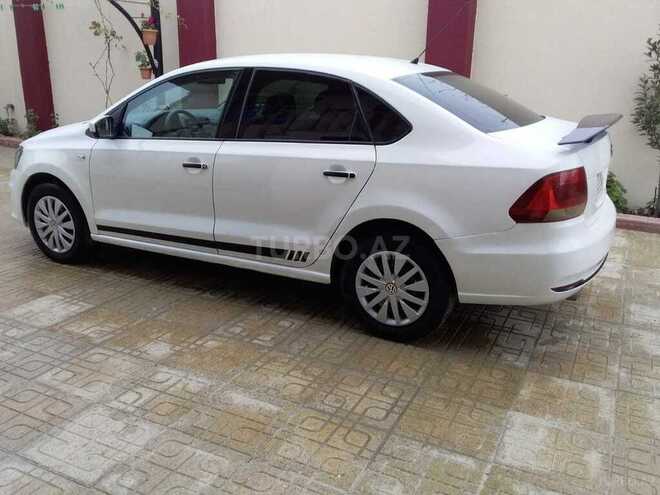Volkswagen Polo 2018, 180,000 km - 1.6 l - Bakı