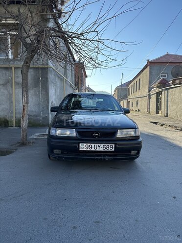 Opel Vectra 1995, 297,640 km - 1.7 l - Zaqatala