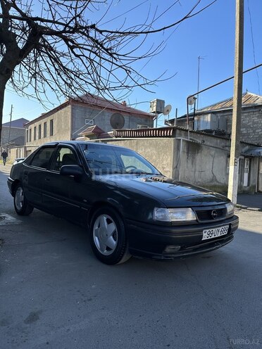 Opel Vectra 1995, 297,640 km - 1.7 l - Zaqatala