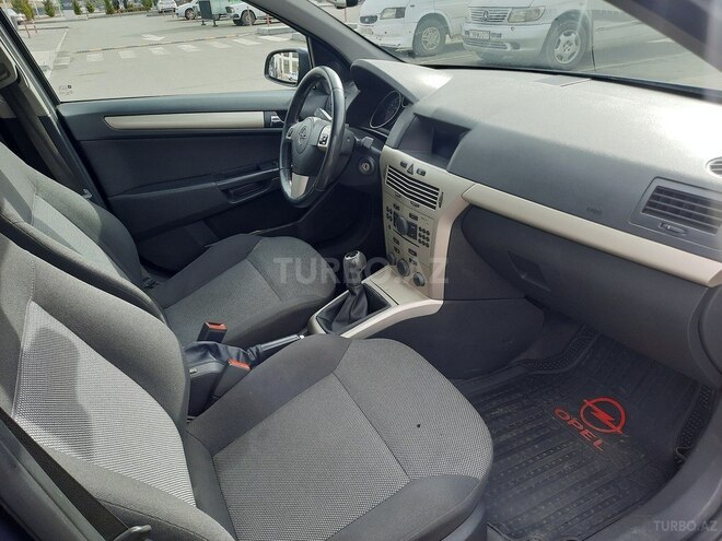 Opel Astra 2008, 235,000 km - 1.4 л - Şəmkir