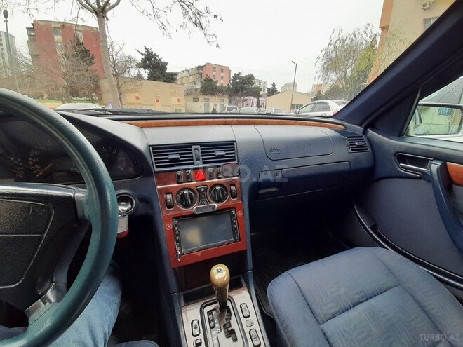 Mercedes C 220 1998, 362,000 km - 2.2 l - Bakı