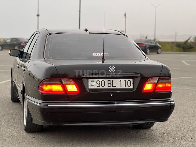 Mercedes E 240 2000, 357,000 km - 2.6 l - Bakı