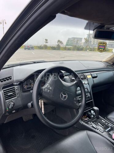 Mercedes E 240 2000, 357,000 km - 2.6 l - Bakı